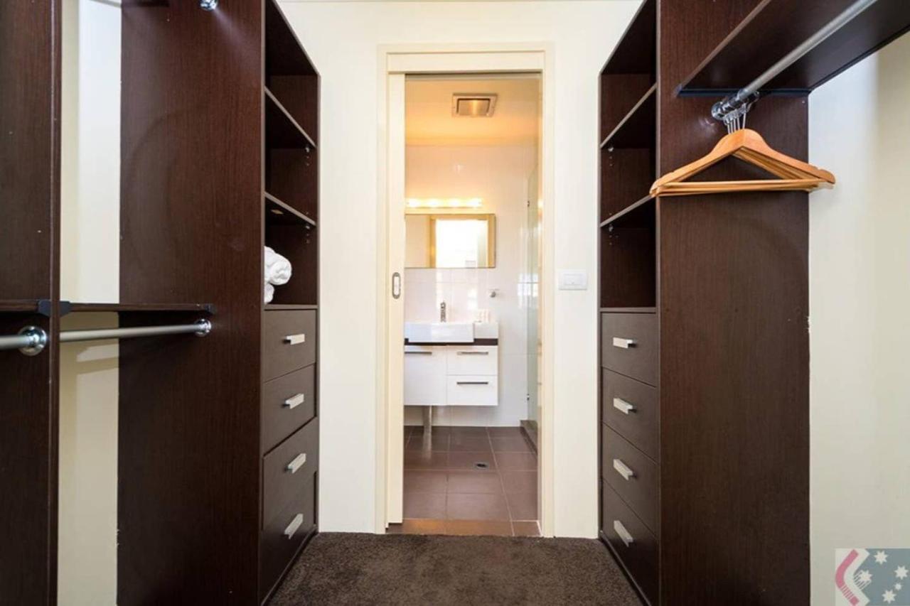 Apartment Gorgeous 4 Bed Beachside - Diamond Gold Coast