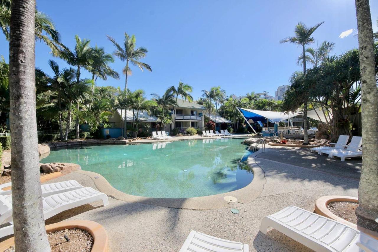 Diamond Resort, Poolside #40 Apartment