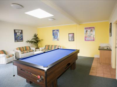 Aloha Hotel 3*