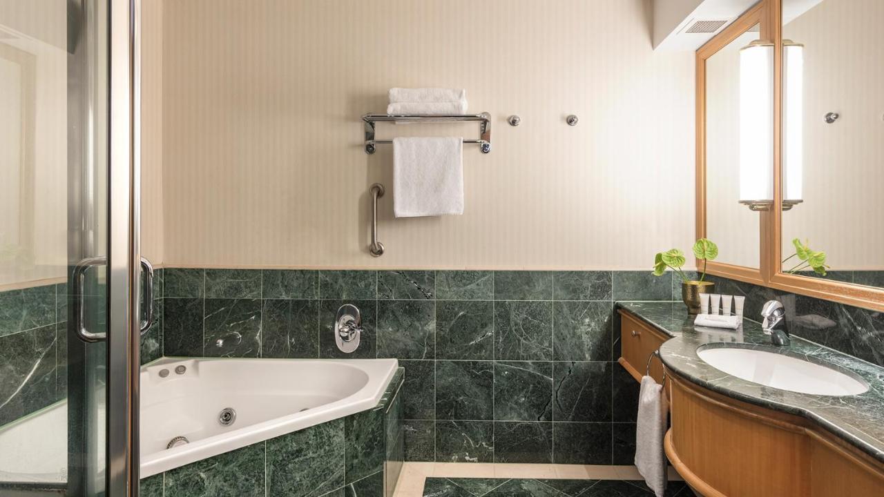 Hotel Oaks