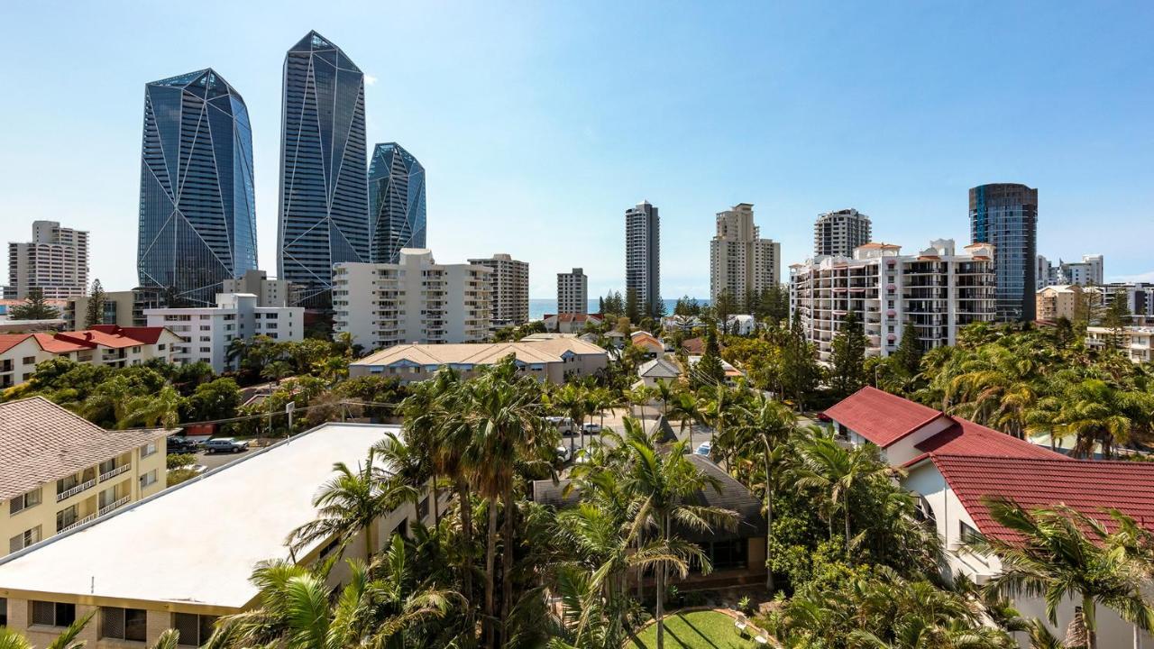 Oaks Gold Coast