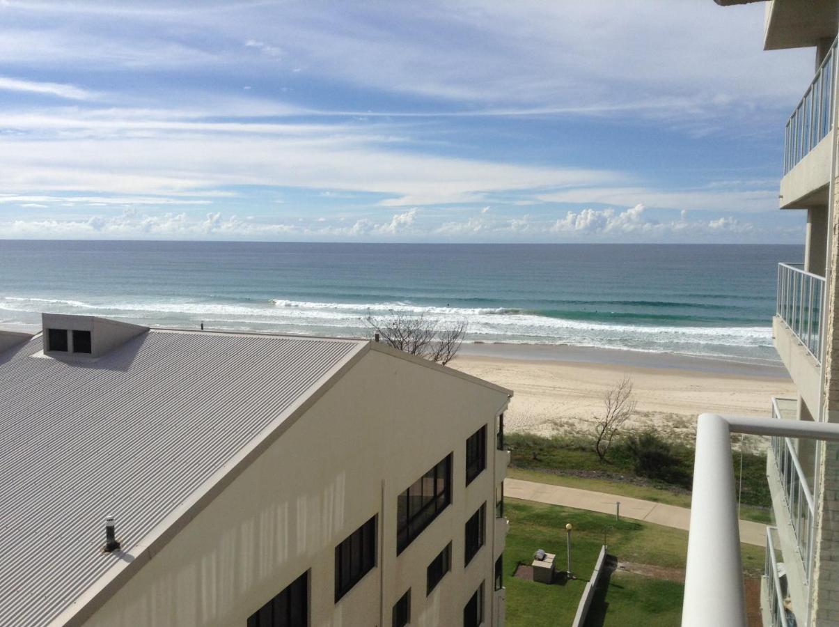 Pacific Surf Absolute Beachfront Gold Coast