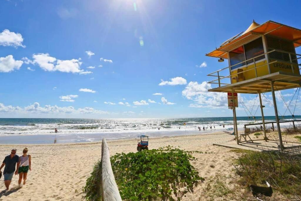 Luxury, Pets, Beach, Convention, Casino, Shopping, Privacy Apartment Gold Coast