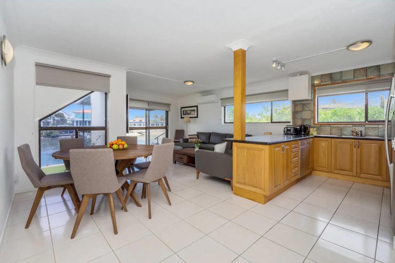 Luxury, Pets, Beach, Convention, Casino, Shopping, Privacy Apartment *