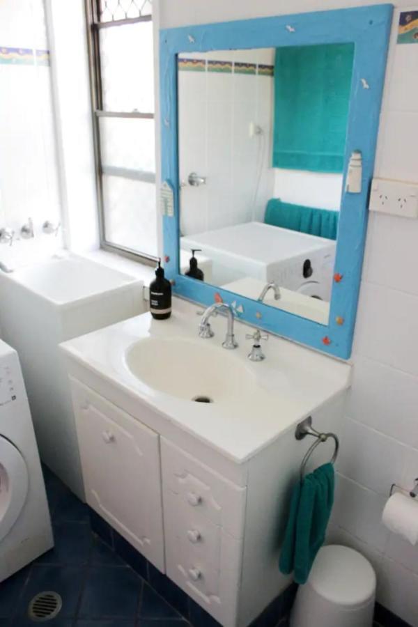 Apartment Lovely 1 Bedroom Steps To The