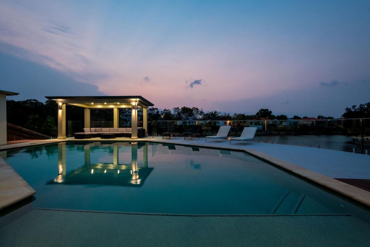 Luxury Waterfront Holiday home