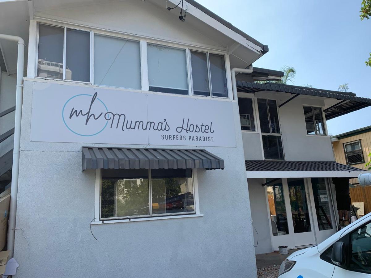 Mumma's Surfers Paradise
