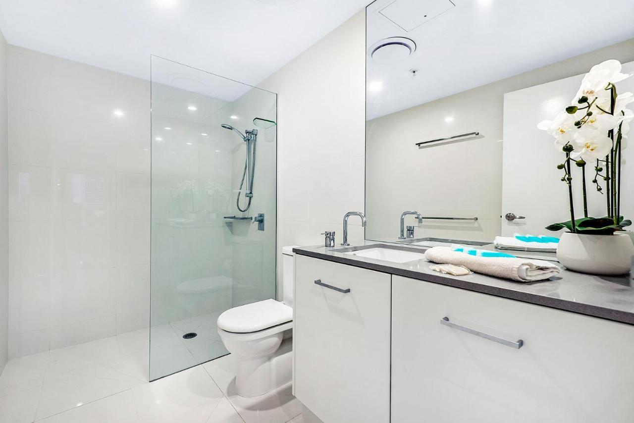 Apartment Circle On Cavil Holidays Gold Coast
