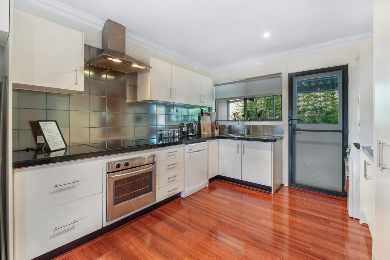 Luxury, Pets, Beach, Convention, Casino, Shopping, Privacy * Gold Coast
