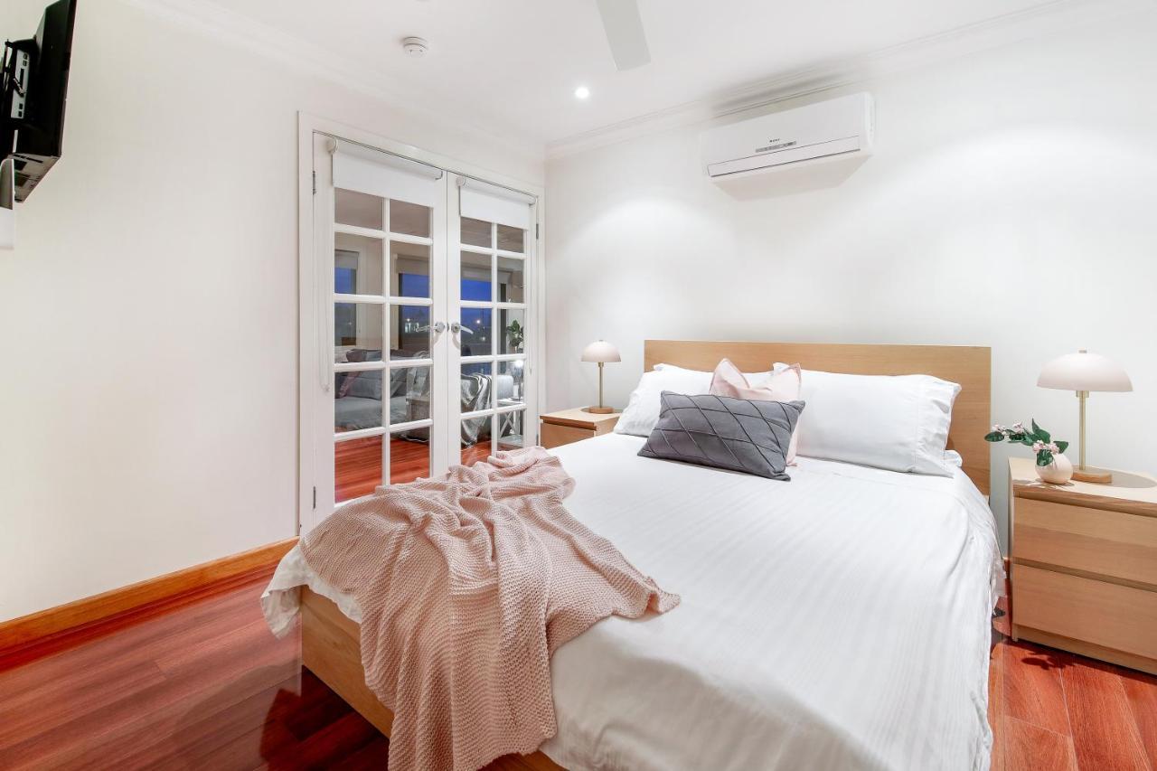 Apartment Luxury, Pets, Beach, Convention, Casino, Shopping, Privacy Gold Coast