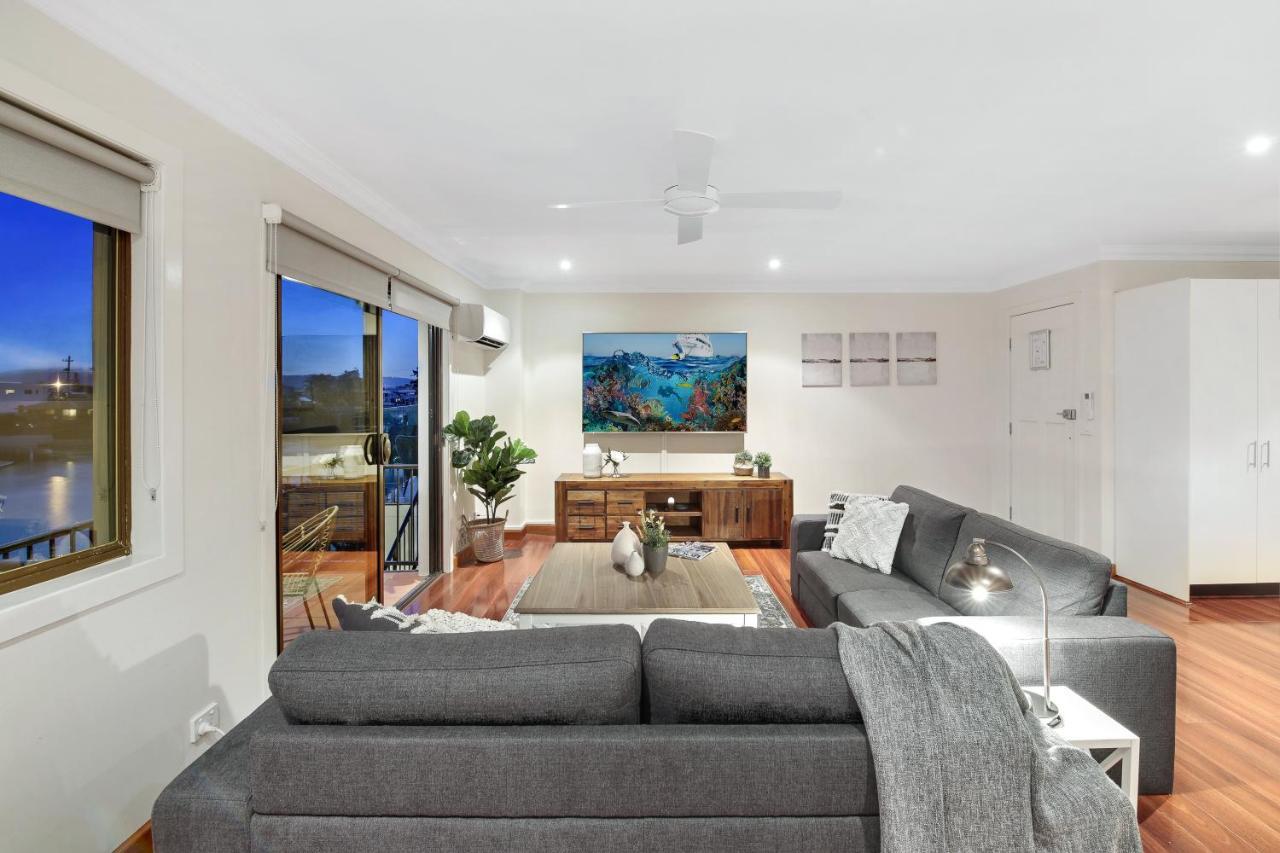 Luxury, Pets, Beach, Convention, Casino, Shopping, Privacy Gold Coast