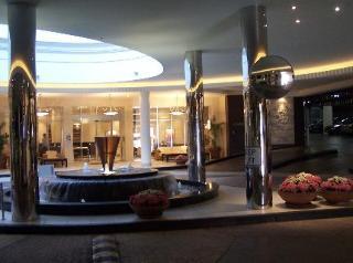 Chevron Renaissance Private Hotel