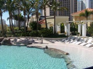 Hotel Chevron Renaissance Private Gold Coast
