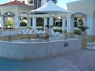 Hotel Chevron Renaissance Private Gold Coast