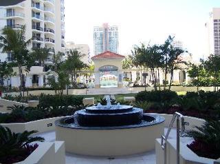 Chevron Renaissance Private Hotel Gold Coast