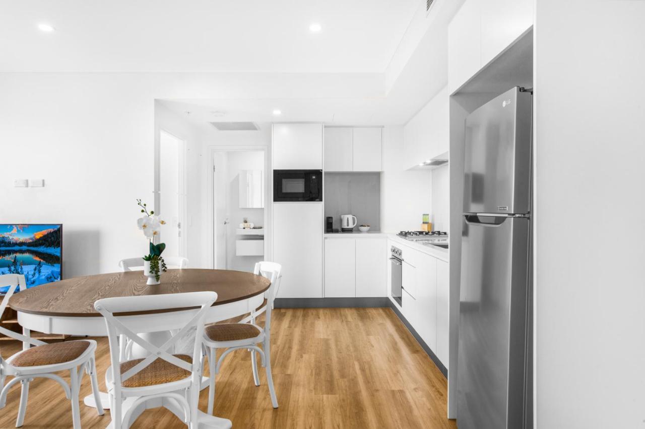 Apartment 2-bed With Pool, Parking & Balcony *