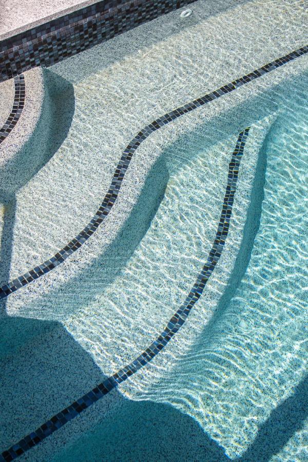 Vue Broadbeach - Official Resort