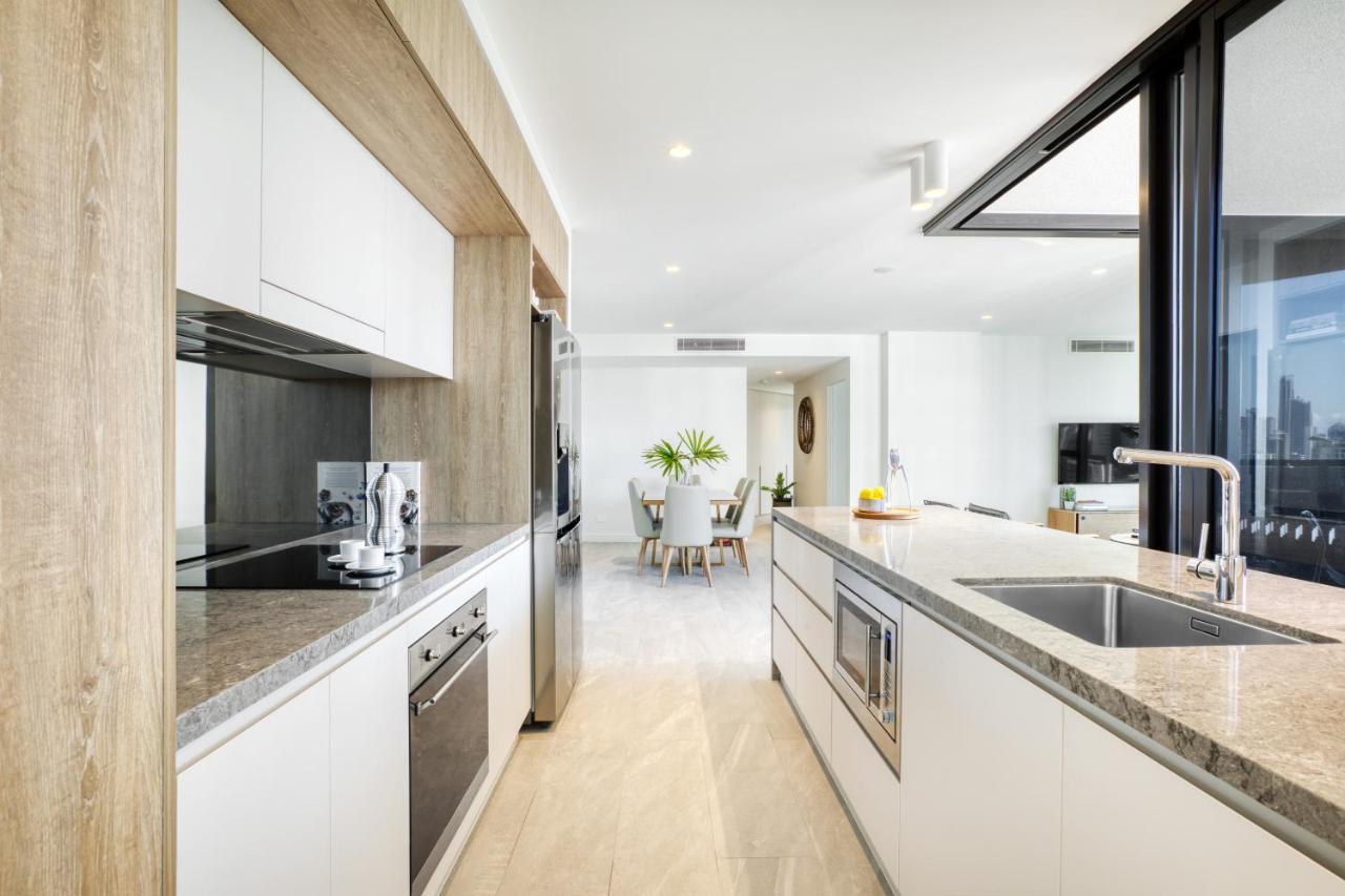 Vue Broadbeach - Official Resort
