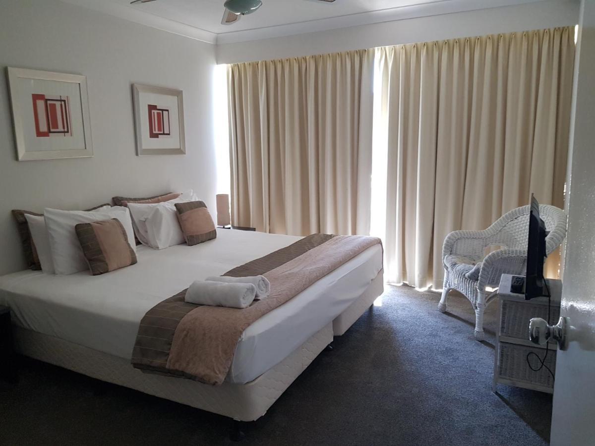 Contessa Gold Coast