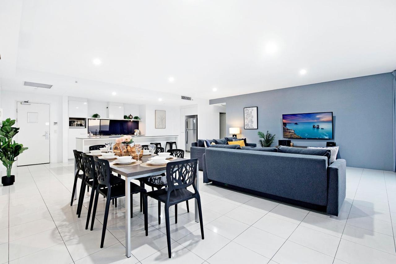 Circle On Cavill, And Sub Penthouses - We Accommodate Apartamento *