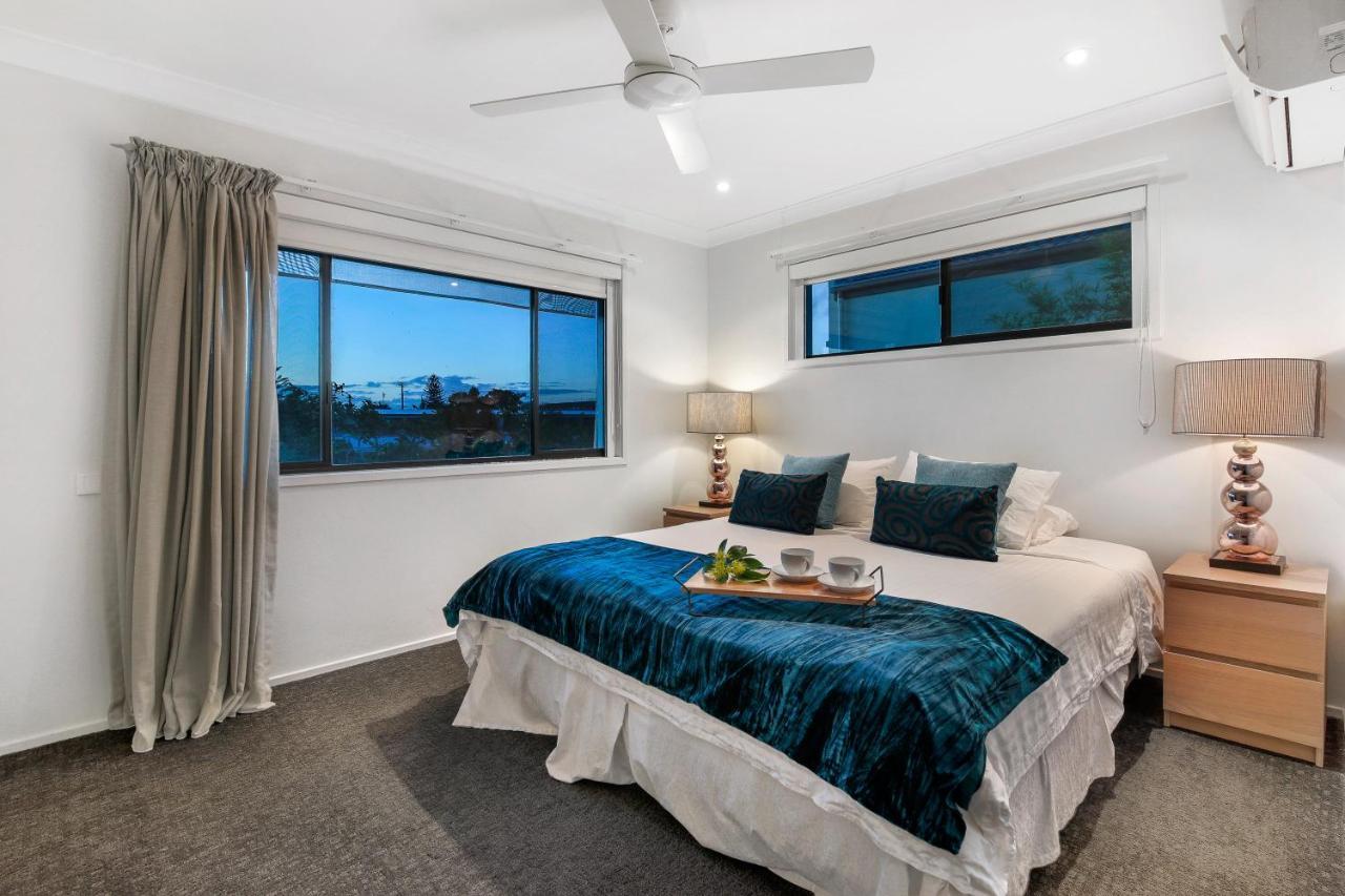 Luxury, Pets, Beach, Convention, Casino, Shopping, Privacy