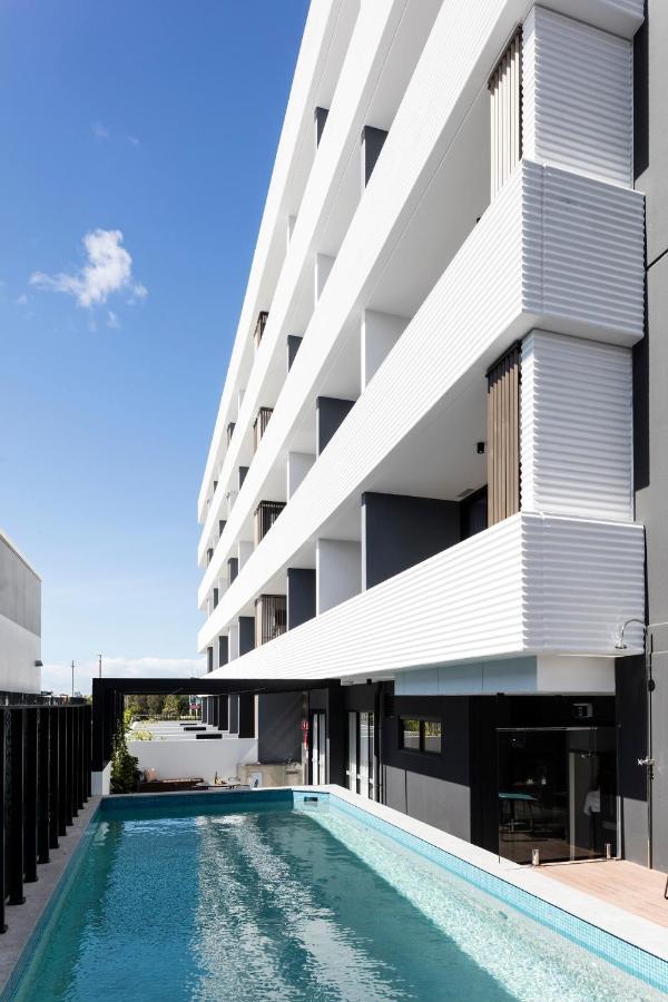 Quest Robina Aparthotel 4*