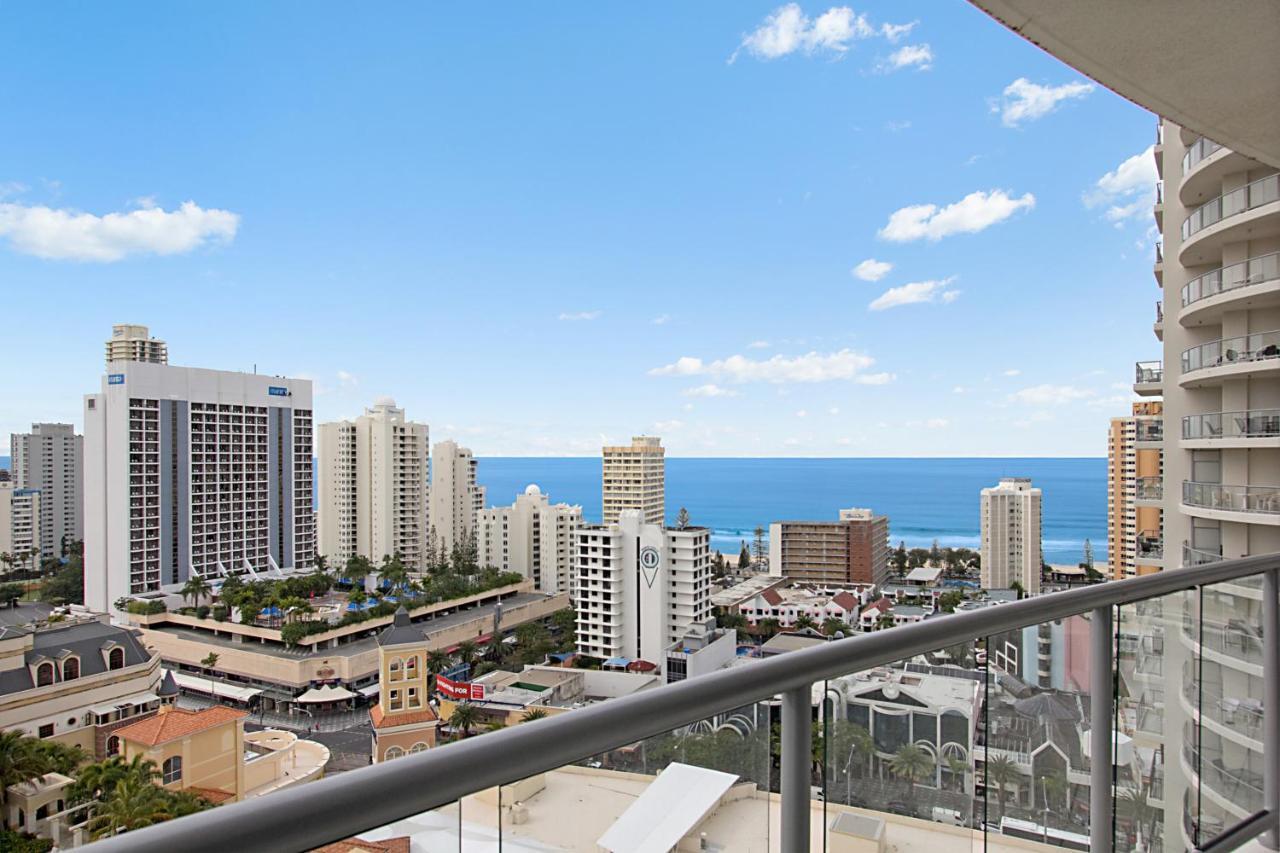 Chevron Renaissance Managed By Gchs Apartment Gold Coast