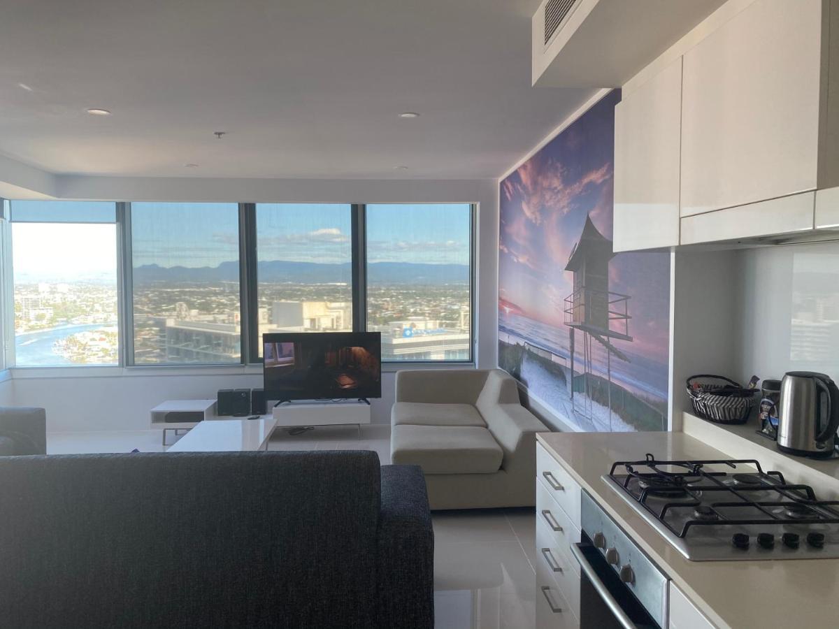 Apartment Private At Surfers Paradise Gold Coast