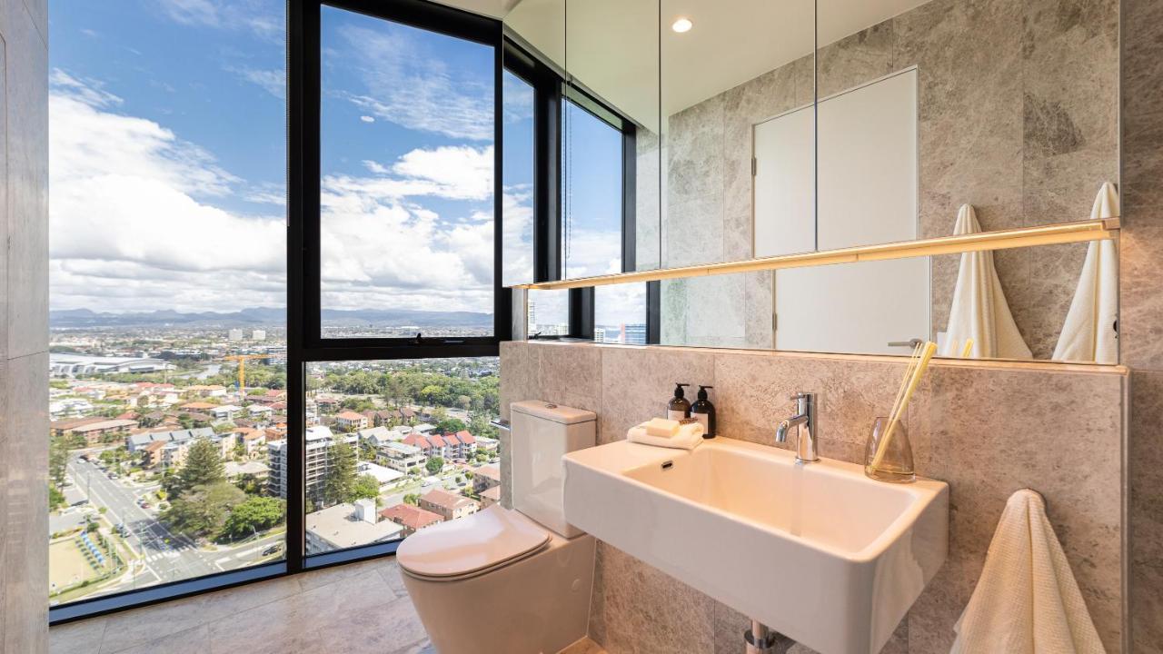 Resort Vue Broadbeach - Official Gold Coast