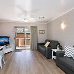 Mavic Court Unit 4