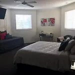 Broadbeach Waterfront Holiday House