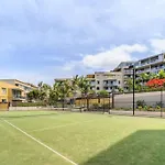 Luxe 3 Bedroom Rooftop Beachside Apartment