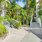 Coco Bella Retreat In Central Surfers - Sleeps 6-8