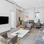 Meriton Suites Surfers Paradise