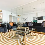 Breathtaking Views From Stunning 42Nd Floor Skyhome & Resort Living
