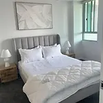 Pavillions - Hosted By Burleigh Letting