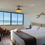 Berkeley On The Beach