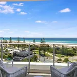 Beachfront Bliss, 3Br Kirra Oasis- Pool And Sauna