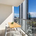 2 Bdrm Towers Of Chevron, 19Th Floor Amazing View