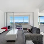 Stunning 2 Bedroom Ocean Views Apartment - Coasthm