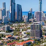 Coastal Central 3Bd Spa Surfersp