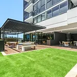 \'Azure Alcove\' A Stylish Haven In Burleigh\'S Embrace