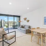 \'Azure Alcove\' A Stylish Haven In Burleigh\'S Embrace