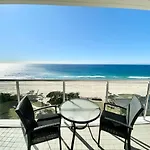 Beachfront On Oasis Centre, Air On Broadbeach 1503