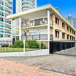 Driftwood Apartments In Surfers Paradise - Privately Managed