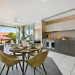 Sleek Apartment With Pool And Rooftop Terrace