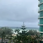 19 Carlton