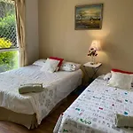 Theme Parks Amituofo Homestay