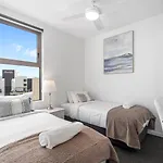 Wings Penthouse Sleeps 10 - Optimise Bnb