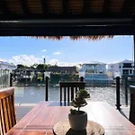 Waterfront Haven Balinese Villa At Bundall